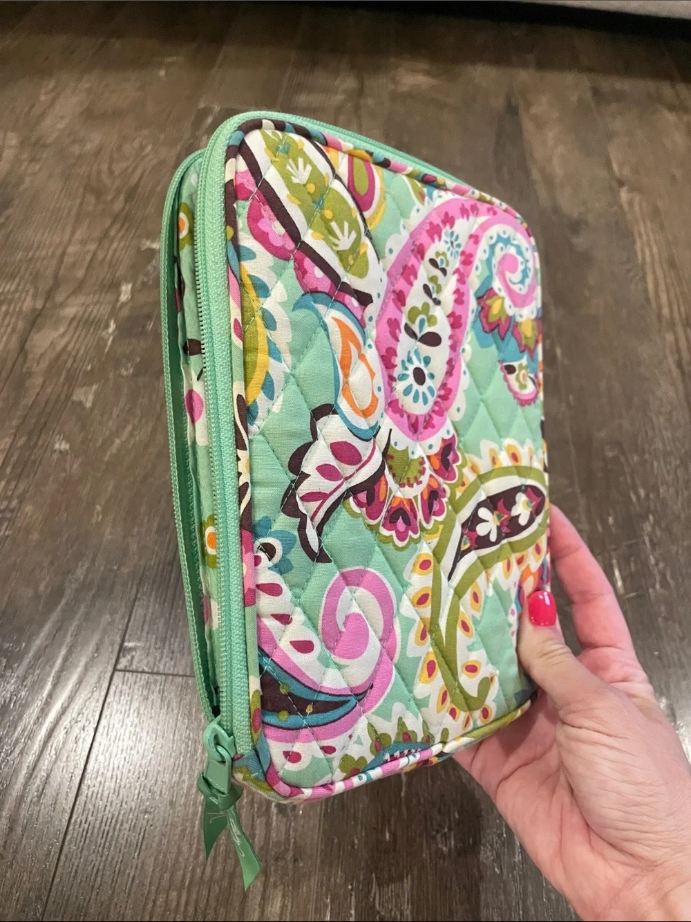 Vera Bradley Tablet/iPad Quilted Cover‎ in Floral and Paisley